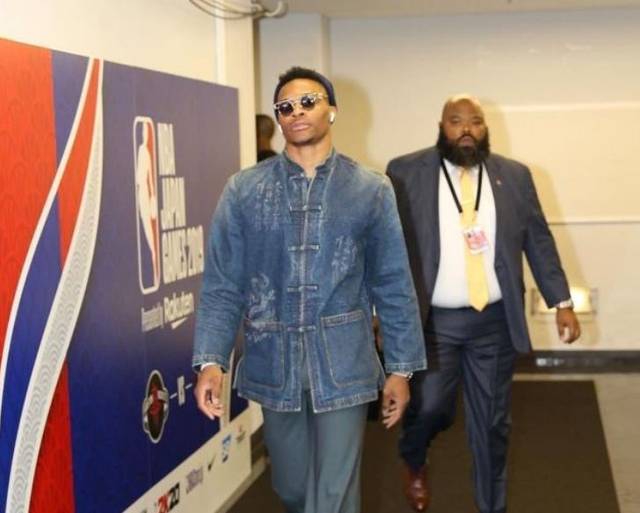 控球三区的 控球三区的